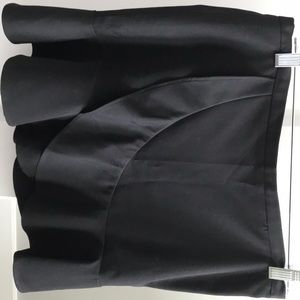 BCBG Maxazria black shirt. Size 6 never worn.